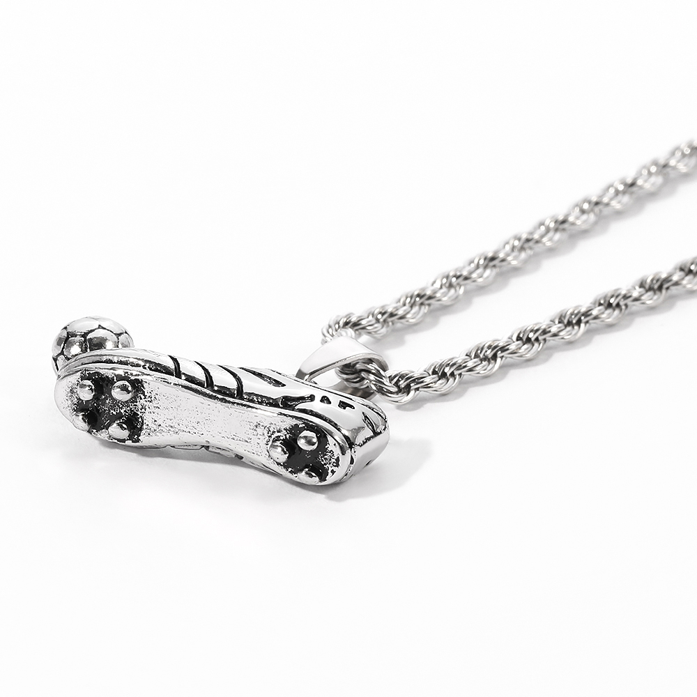 Kalung liontin sepatu sepak bo - Men Accessories Singapore ulasan dan harga